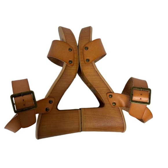 CUSHIONAIRE Women's Sydney Faux Wood Sandal +LiteSole Technology Sz 9.5 Y2K - Picture 9 of 12